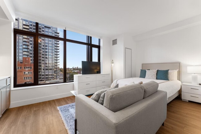 Building Photo - 219 Bay 31st St Rental