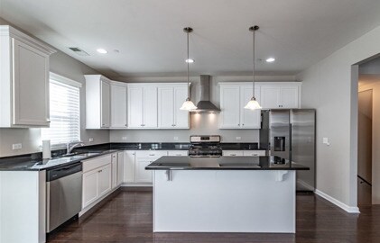 Photo - 76 Lakeview Pl