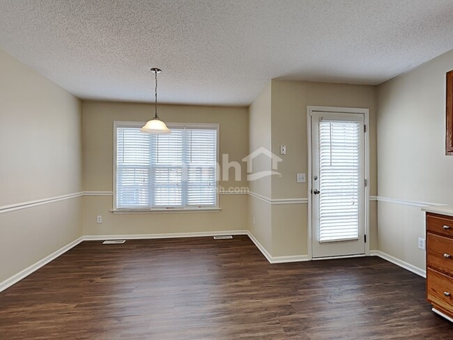 Photo - 5525 Bridgegate Dr