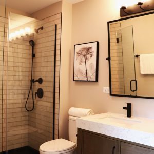 Photo - 322 S School St