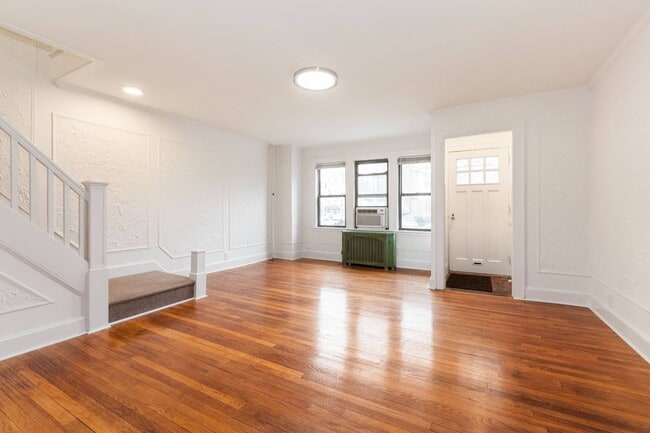 Photo - 67-135-135 Burns St