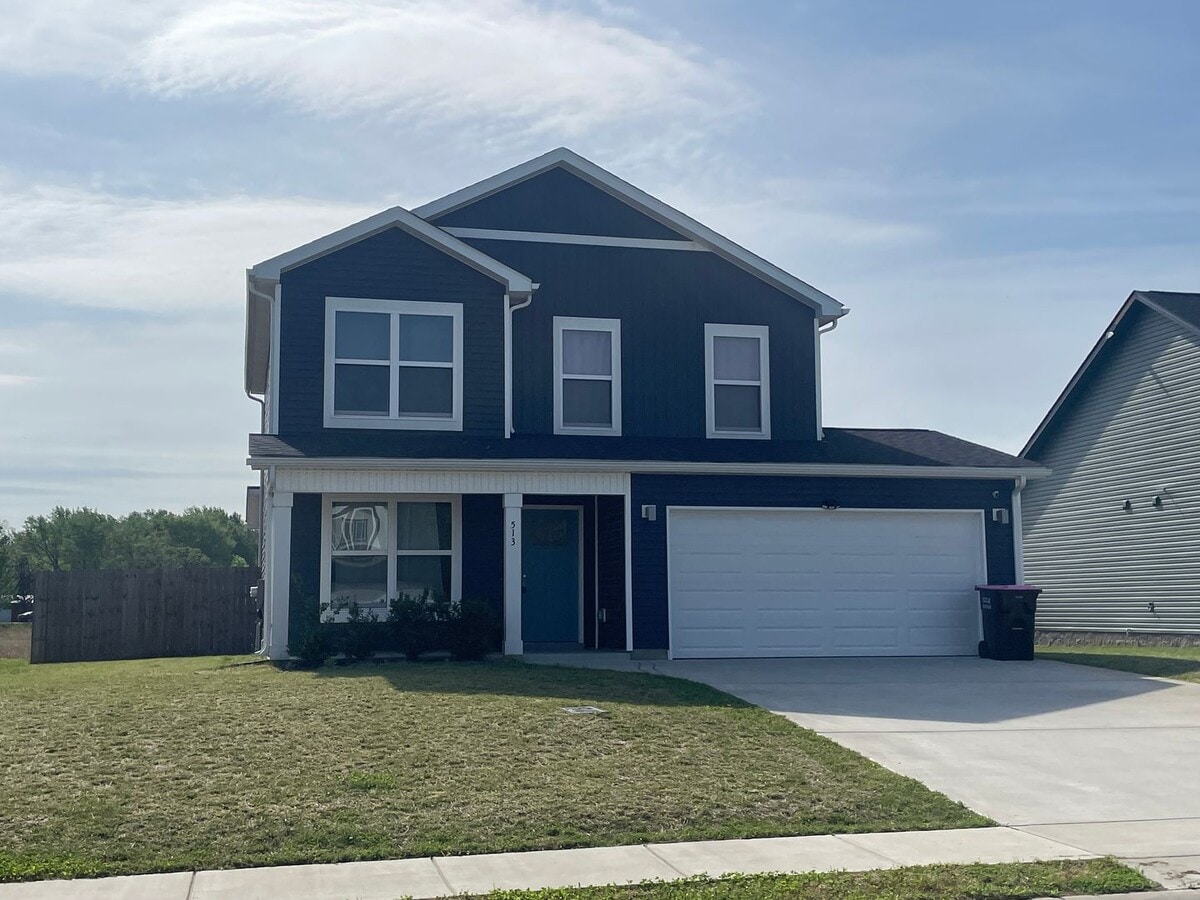 3 Bedroom Pet Friendly Home For Rent! - 3 Bedroom Pet Friendly Home For Rent!