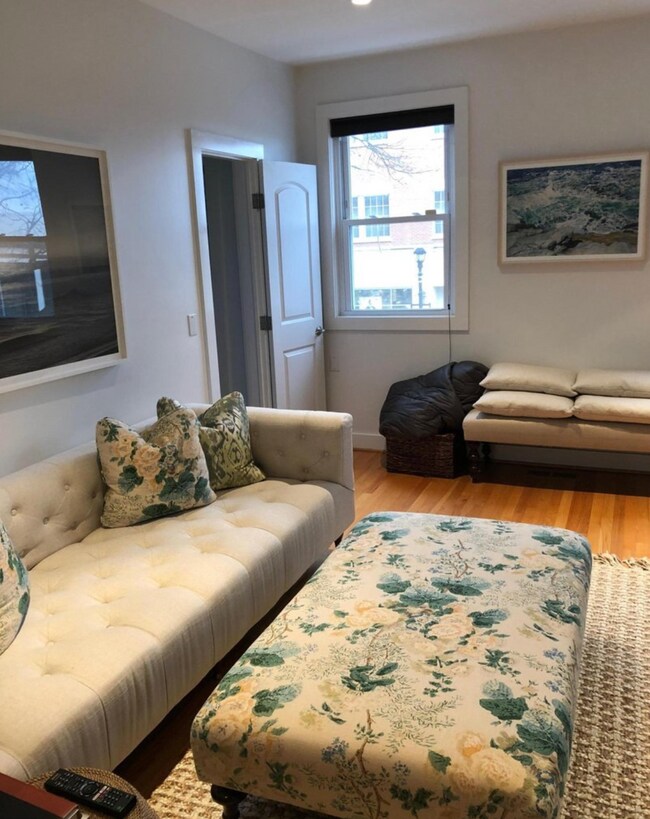 Photo - 60 Greenwich Ave Unit 2