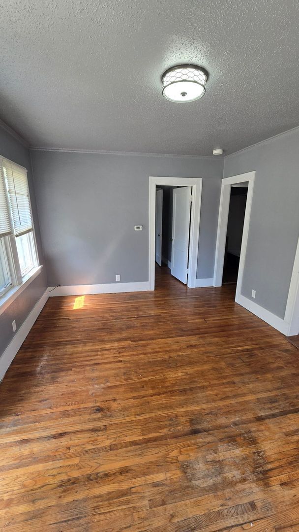 Photo - 1541-1541 Bertch Ave Unit 1541