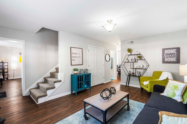 Sala de estar - Knollwood Townhouse Apartments