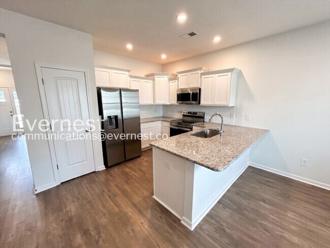 Photo - 232 Ansley Wy