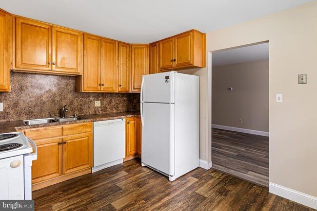 Photo - 429 Edgemont Ave