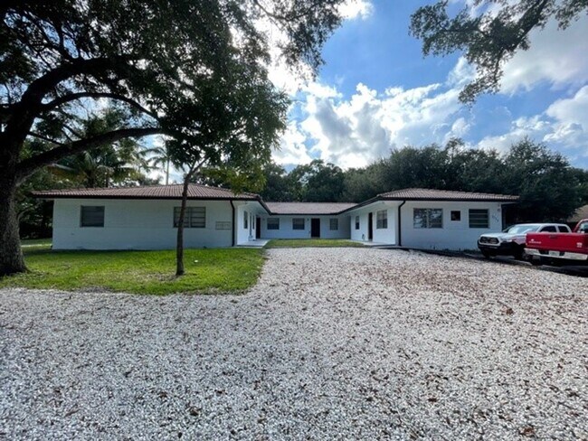 Photo - Edgewood Apartments LLC