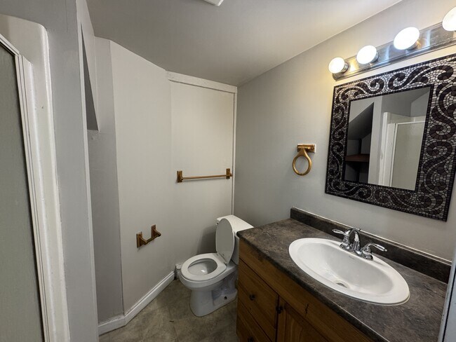 Photo - 318 Main St Unité E