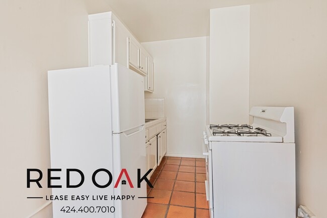 Photo - 832 S Oxford Ave Condo Unit 411