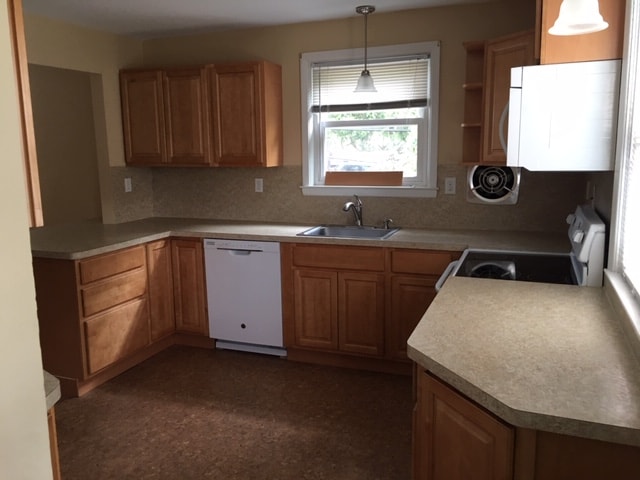 Photo - 2037 Terrace Dr