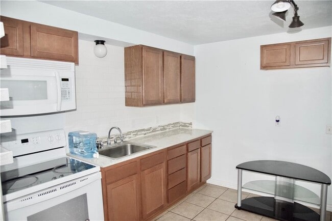 Photo - 516 E Huber Ave