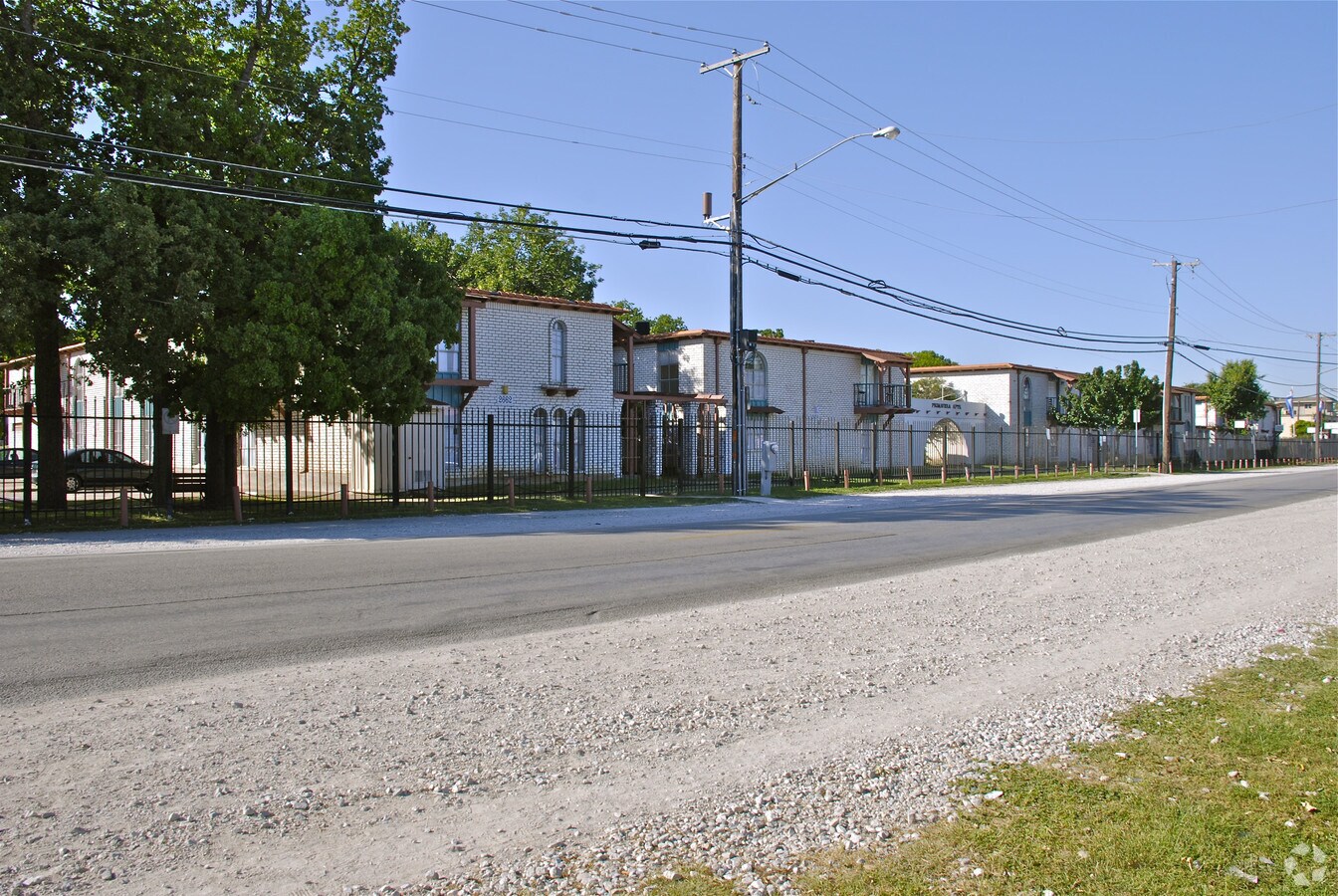 Photo - Primavera Apartments