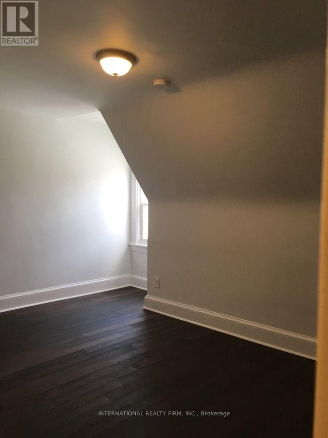 Photo - 161 Montrose Ave