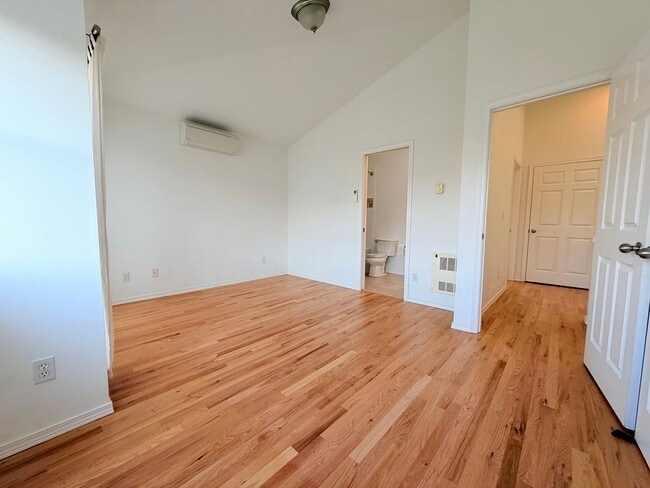Photo - 2443 NW 59th St