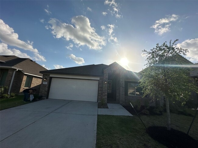 Building Photo - 5111 Winslow Grv Dr