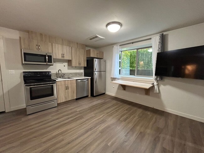 Photo - Gorgeous, Newer Construction Studio in Highly Desired University Park Neighborhood