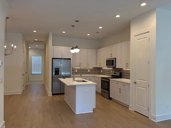 Photo - Beautiful 2/2.5 townhome near downtown Franklin available!