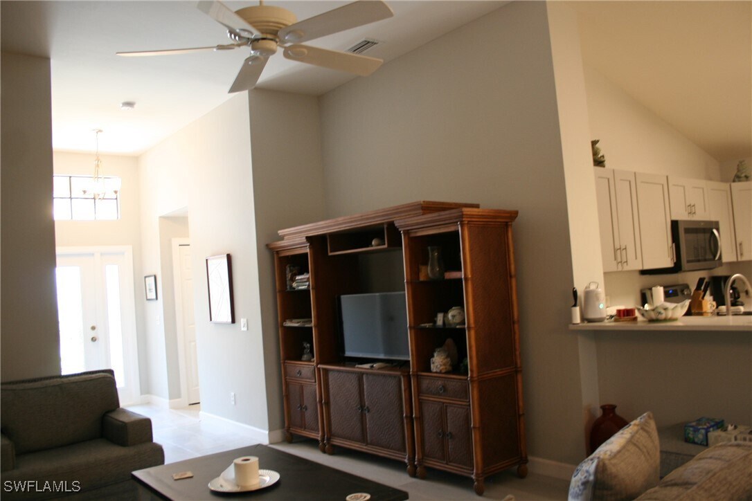 Photo - 15472 Admiralty Cir House