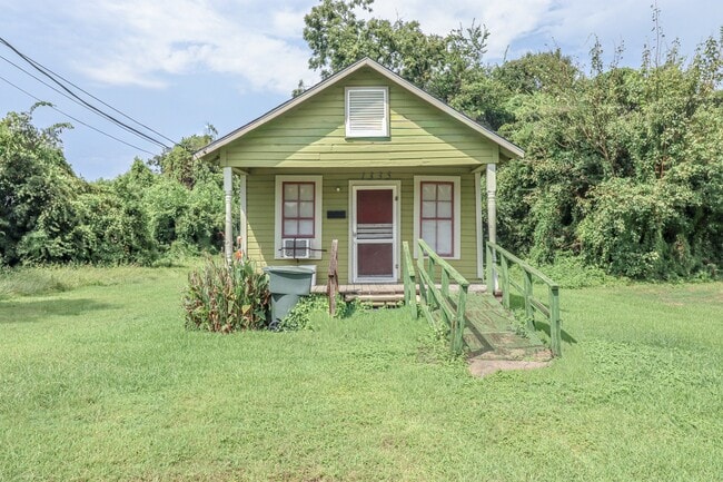 Photo - 1335 Sherman St