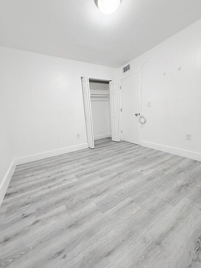 Building Photo - 145 SW 30th Ct Unit 108B Rental
