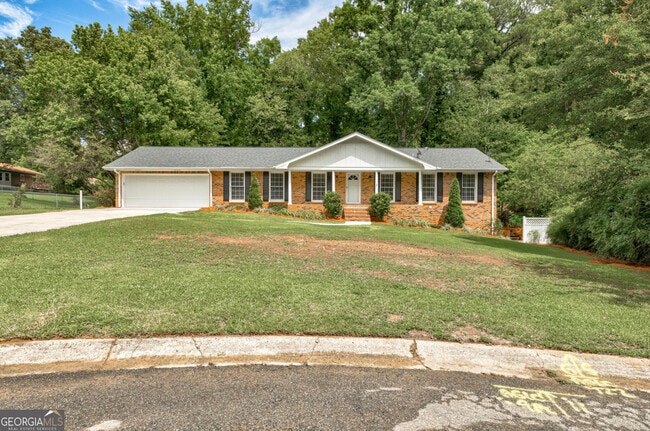 Photo - 922 Sharon Ct