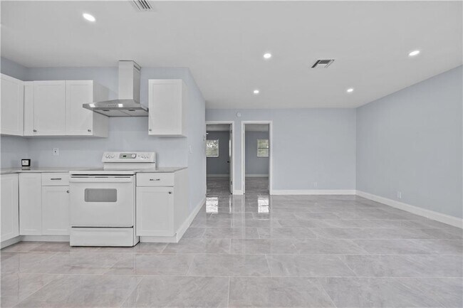 Photo - 260 NW 19th St Unit 0290