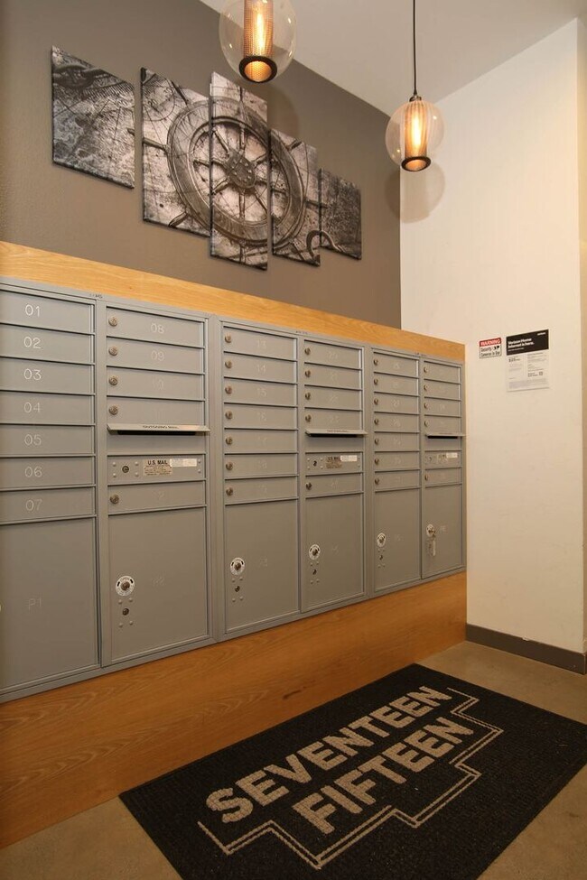 Photo - Seventeen Fifteen