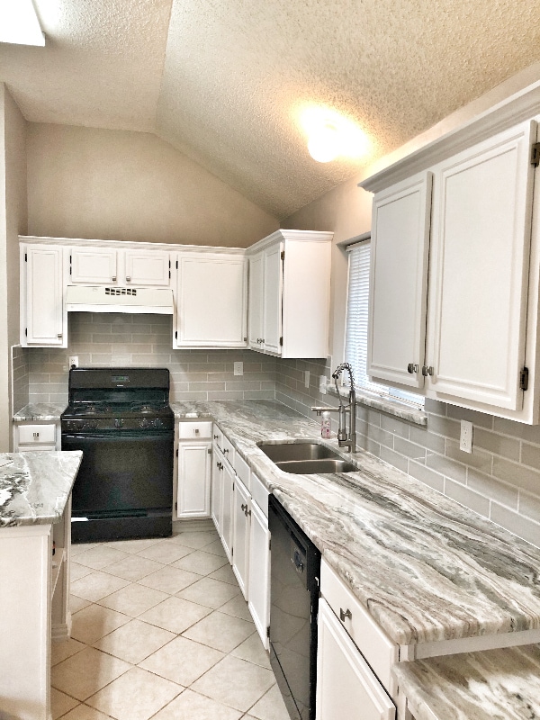 Photo - 2202 Bowie Ln
