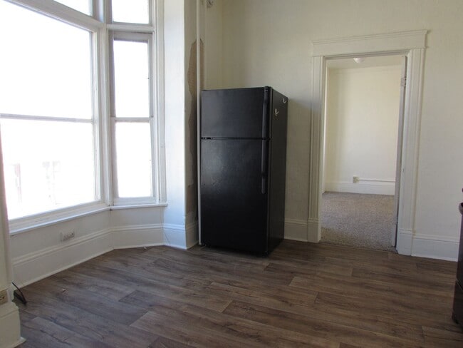 Photo - 318 Victor Ave Unit 4