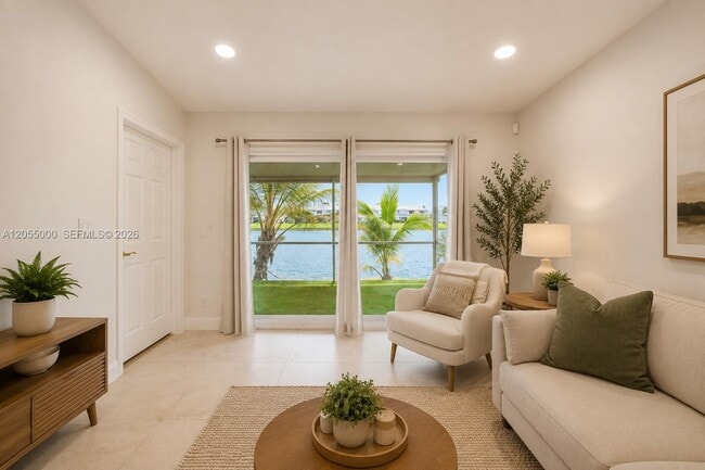 Photo - 4952 SW 32nd Ave