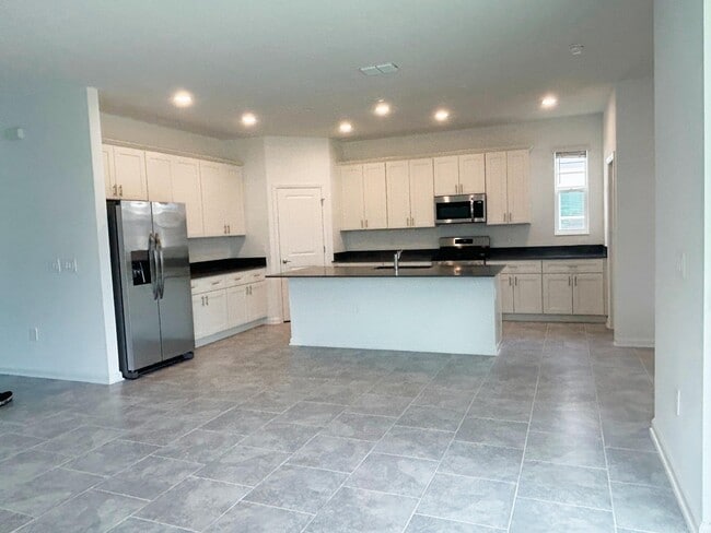 Photo - 2147 Sweet Honey Ln