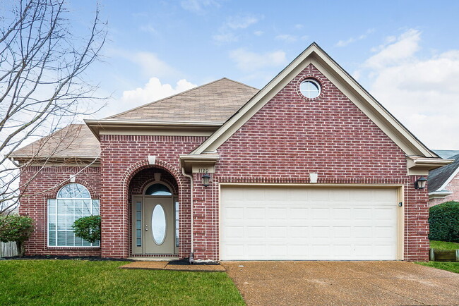 Photo - 1120 Green Fern Cove House