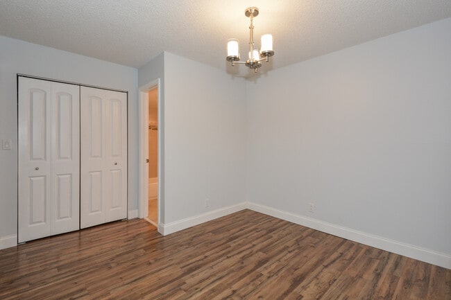 Dinning Room - 1251 NW 13th St Unit 436C