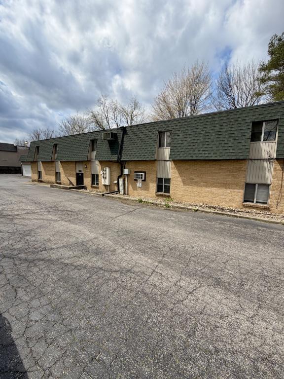 Building Photo - 21 Wayne St SE