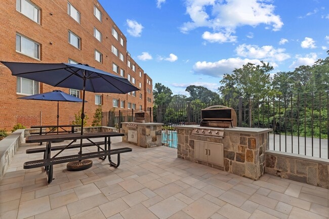 Photo - Infinity Apartments