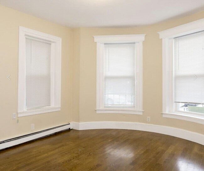 Photo - 712 Shawmut Ave Unidad 3 Rental