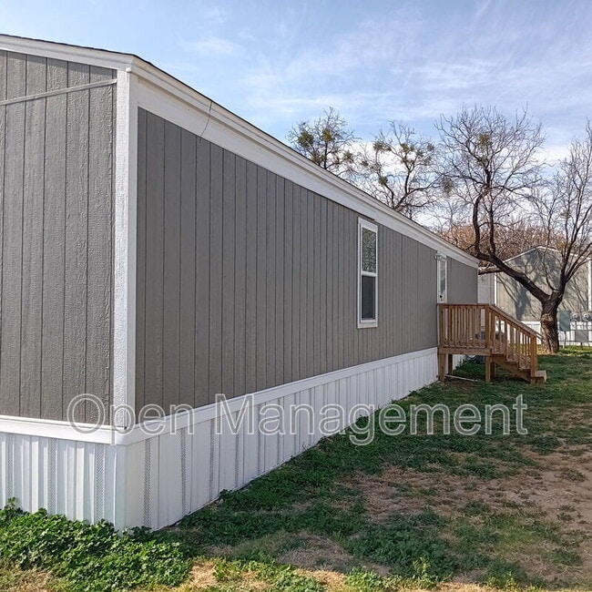 Photo - 2501 Martin Luther King Dr