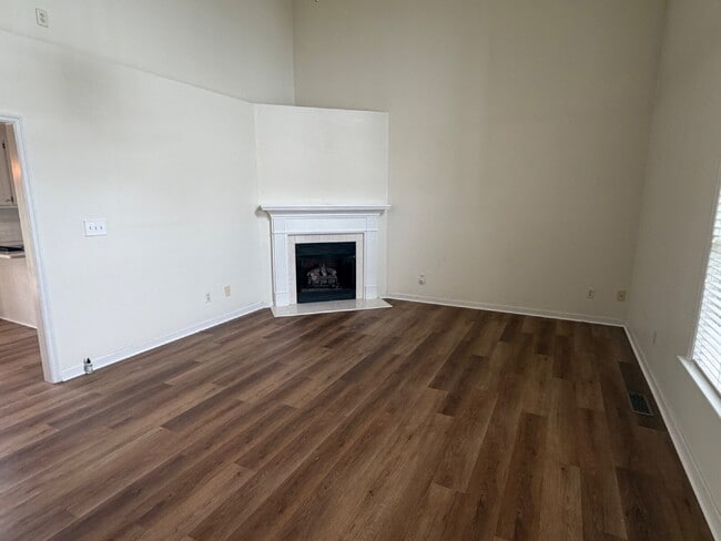 Photo - Updated 3 BR Home in Woodridge Estates~LAWN CARE INCLUDED