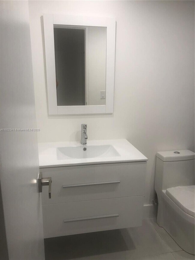 Photo - 10185 Collins Ave Unit 1022