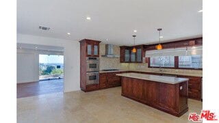 Photo - 1874 Sunset Plaza Dr