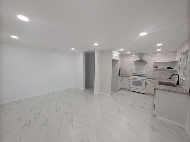 Photo - Charming 2/1 bath ADU- in an Ideal Location close to down town Claremont!