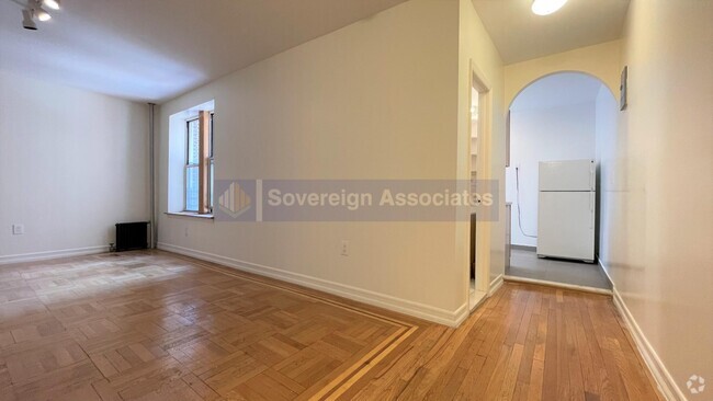 Building Photo - 175 Pinehurst Ave Rental