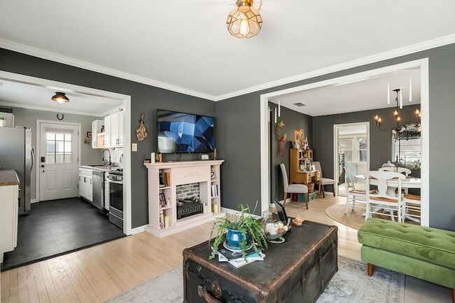 Photo - 18229 W Big Oaks Rd