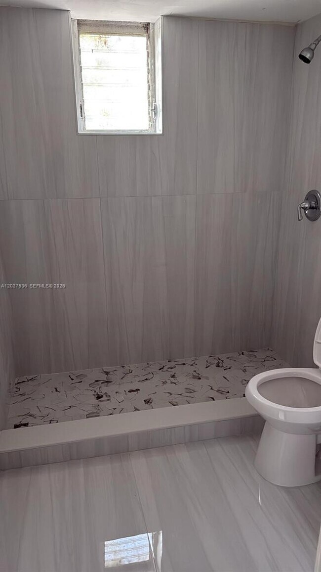 Photo - 6151 SW 35th St Unidad 1