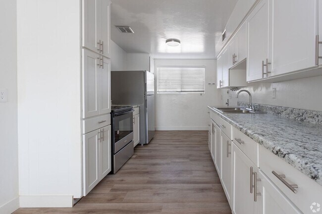 Photo - Sahuara Apartments