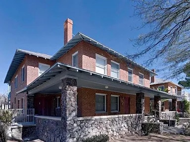 Building Photo - FOR RENT Unit 1