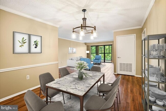 Photo - 15101 Interlachen Dr Unidad 722