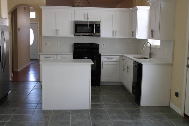 Photo - 353 Heather Hills Dr