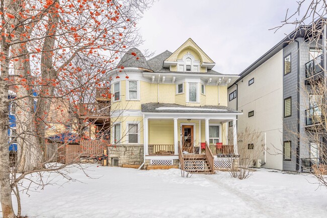 Building Photo - 661 Mcmillan Av Unit 4